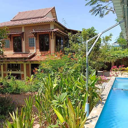Silk Island Homestay Пном Пен Екстериор снимка