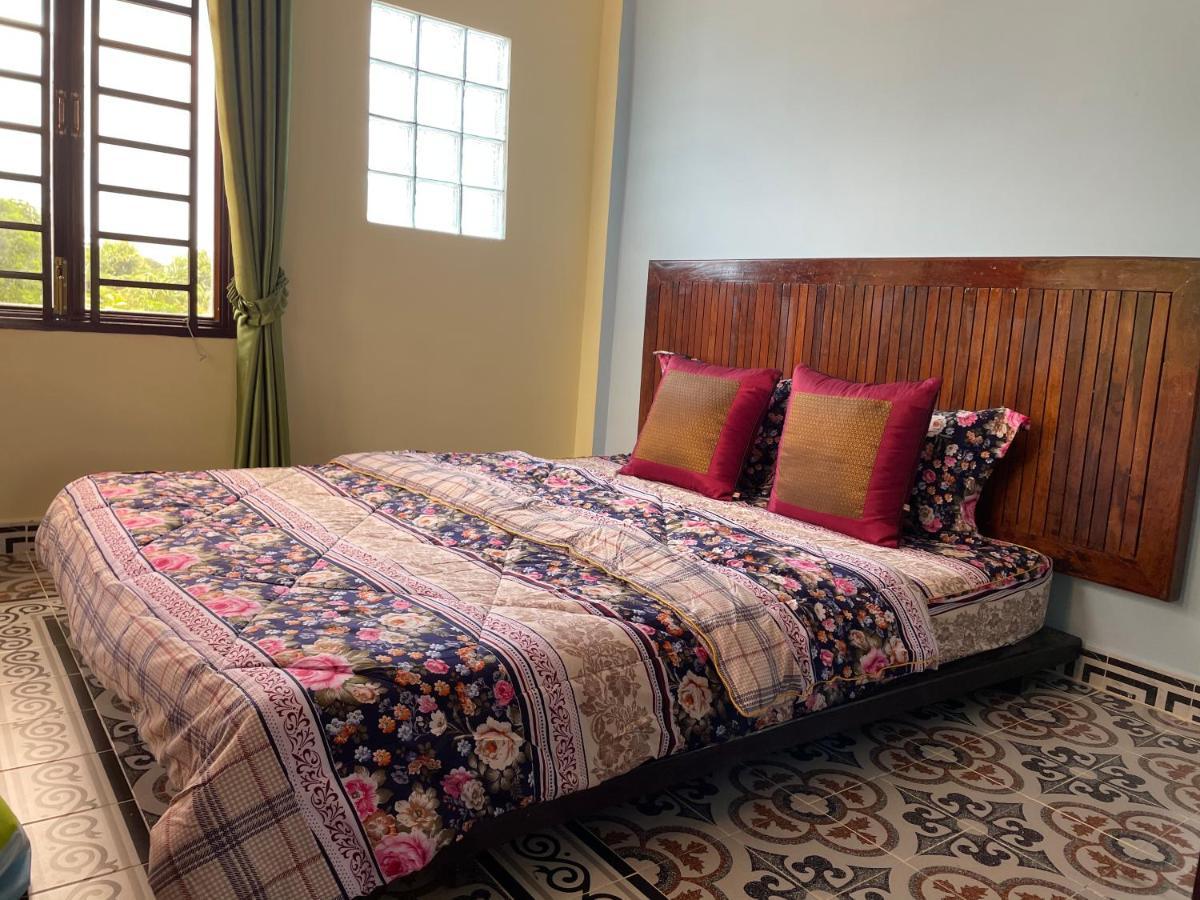 Silk Island Homestay Пном Пен Екстериор снимка