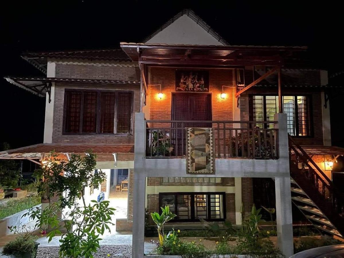 Silk Island Homestay Пном Пен Екстериор снимка